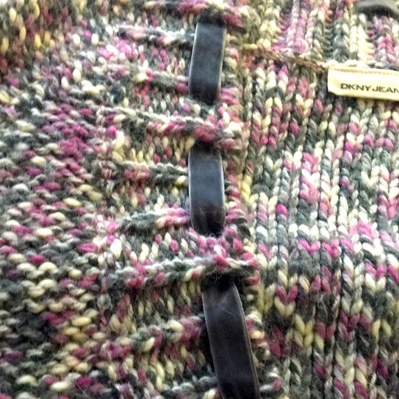 DKNY Pullover Sweater - Picture 5 of 7